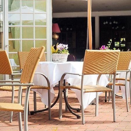 Landgasthof&Hotel Jagdhof Stralsund Exterior foto