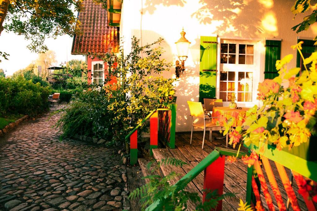 Landgasthof&Hotel Jagdhof Stralsund Exterior foto