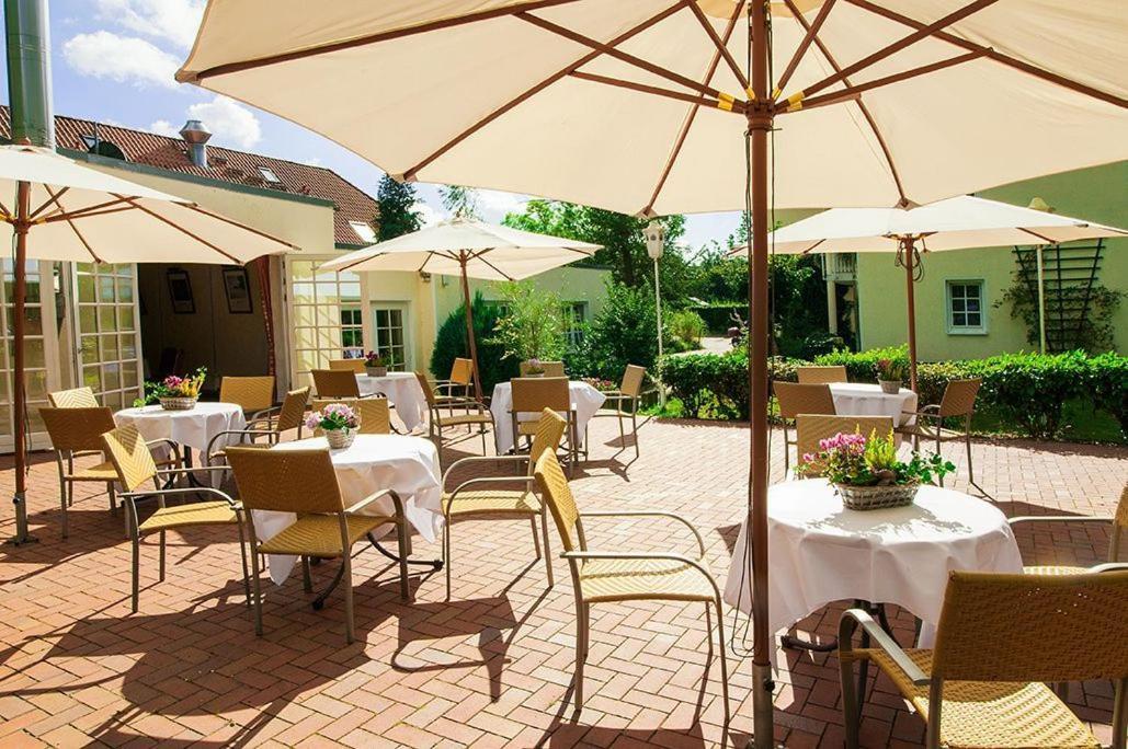 Landgasthof&Hotel Jagdhof Stralsund Exterior foto